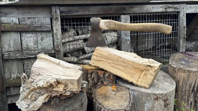 Дрова Хрестище Донецька область 8 жовтня 2025 рік Дрова Хрестище Донецька область 8 жовтня 2025 рік