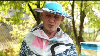 бджоляр переселенець Сєвєродонецьк Луганщина мед пасічник Коте Бурджанадзе Павлоградський район Дніпропетровська область 29 серпня 2024 рік бджоляр переселенець Сєвєродонецьк Луганщина мед пасічник Коте Бурджанадзе Павлоградський район Дніпропетровська область 29 серпня 2024 рік