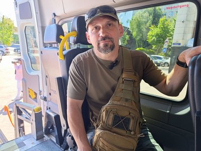 У Брусилівський громаді ветеранам передали мікроавтобус для перевезення людей з інвалідністю