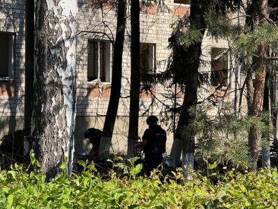 Пошкоджені будинки та знеструмлення в громаді: наслідки обстрілу Козятина на Вінниччині 28 серпня Пошкоджені будинки та знеструмлення в громаді: наслідки обстрілу Козятина на Вінниччині 28 серпня