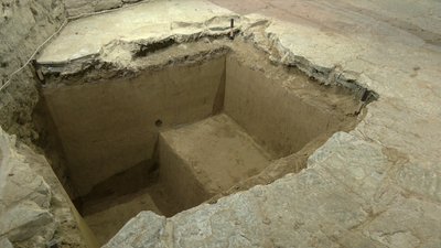 Проводять археологічні розкопки Проводять археологічні розкопки
