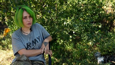 Дарія командирка жіночого підрозділу "Гарпії" 9 окремої бригади СБС Донецька область Дарія командирка жіночого підрозділу "Гарпії" 9 окремої бригади СБС Донецька область