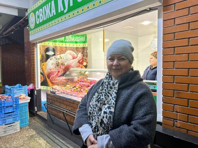 Ціни на курятину у Житомирі: що продають і скільки коштує перед святами Ціни на курятину у Житомирі: що продають і скільки коштує перед святами