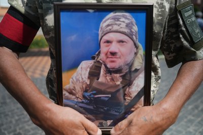 У Сумах попрощалися з воїнами Артуром Бурдюговим і Максимом Пащенком