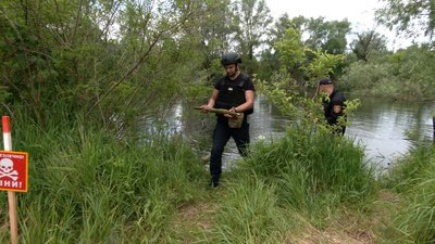 Перевірили 5 тисяч квадратних метрів: на Чернігівщині сапери-водолази обстежують річки та озера Перевірили 5 тисяч квадратних метрів: на Чернігівщині сапери-водолази обстежують річки та озера