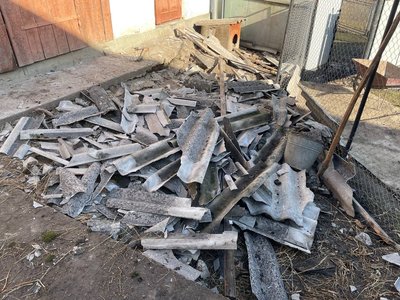 Уламки російської ракети впали на господарську будівлю у селі Івано-Франківського району. 15 лютого 2024 року Уламки російської ракети впали на господарську будівлю у селі Івано-Франківського району. 15 лютого 2024 року
