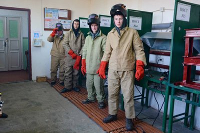 Допомога фронту: як навчальний заклад на Хмельниччині виховує патріотів Допомога фронту: як навчальний заклад на Хмельниччині виховує патріотів