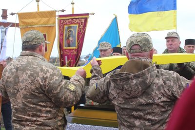 Похорон військового, попрощалися з військовим, Віталій Федун, Тернопільщина, квітень 2025
