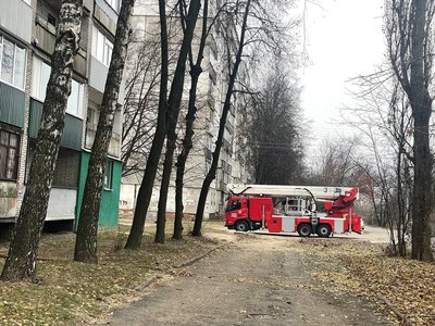 "Шарахнуло так, що й ноги догори": очевидці розказали про російську атаку Сум та показали пошкодження "Шарахнуло так, що й ноги догори": очевидці розказали про російську атаку Сум та показали пошкодження