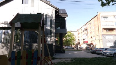 Торговий центр біля дитячого майданчика: жителі будинку у Костополі на Рівненщині вимагають зупинити будівництво Торговий центр біля дитячого майданчика: жителі будинку у Костополі на Рівненщині вимагають зупинити будівництво