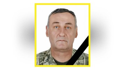 На Чернігівщині попрощалися з захисниками Євгеном Чирвою, Олександром Чернишовим та Сергієм Канатніковим На Чернігівщині попрощалися з захисниками Євгеном Чирвою, Олександром Чернишовим та Сергієм Канатніковим