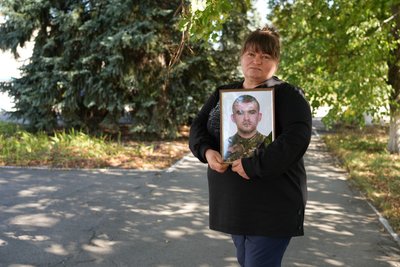 Загинув за дев’ять днів до 22-річчя: інтерв’ю матері бійця 3 штурмової бригади з Дніпропетровщини Ярослава Харченка Загинув за дев’ять днів до 22-річчя: інтерв’ю матері бійця 3 штурмової бригади з Дніпропетровщини Ярослава Харченка