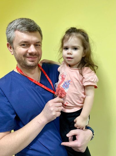Львівські хірурги прооперували однорічного хлопчика за допомогою робота Da Vinci Львівські хірурги прооперували однорічного хлопчика за допомогою робота Da Vinci