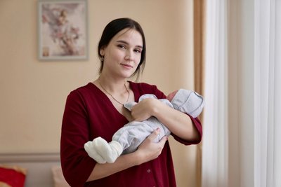 Тетяна Джаман, породілля, немовля Тетяна Джаман, породілля, немовля