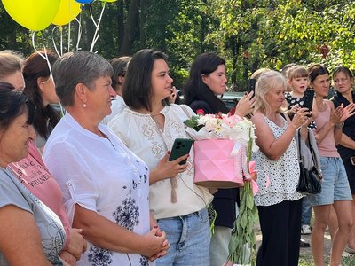 Перший дзвоник після атаки: відновила роботу сільська школа на Черкащині, яку пошкодив дрон Перший дзвоник після атаки: відновила роботу сільська школа на Черкащині, яку пошкодив дрон