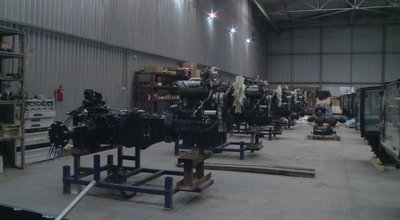 "За місяць збираємо 10 тракторів". У Дніпрі попри ракетну атаку відновило роботу тракторне підприємство "За місяць збираємо 10 тракторів". У Дніпрі попри ракетну атаку відновило роботу тракторне підприємство