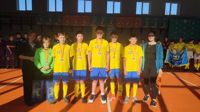 Сумські хокеїсти взяли участь в турнірі у Перечині Сумські хокеїсти взяли участь в турнірі у Перечині