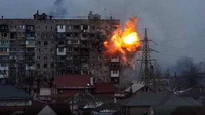 Здається, що смерть постійно дихає мені в спину: продюсерка та журналістка Василіса Степаненко про "20 днів у Маріуполі" Здається, що смерть постійно дихає мені в спину: продюсерка та журналістка Василіса Степаненко про "20 днів у Маріуполі"