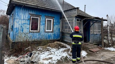 Пожежі на Чернігівщині: за добу сталося 8 пожеж у будинках Пожежі на Чернігівщині: за добу сталося 8 пожеж у будинках