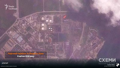 Feodosiyadaki neft bazasına ücüm: uydu resimleri zarar körgenini köstere Feodosiyadaki neft bazasına ücüm: uydu resimleri zarar körgenini köstere