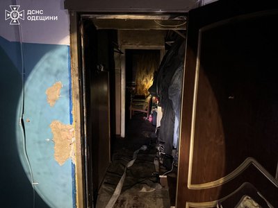 Пожежа в пʼятиповерхівці на Одещині: дві людини загинули Пожежа в пʼятиповерхівці на Одещині: дві людини загинули