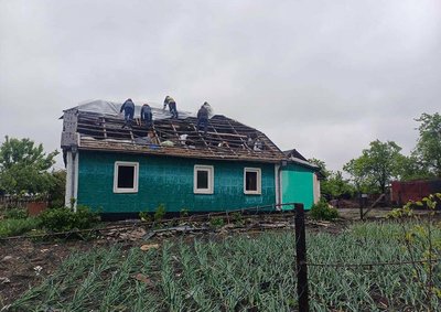 25 травня обстежили 47 будинків з різними ступенями пошкоджень — є непридатні для проживання, є з незначними пошкодженнями 25 травня обстежили 47 будинків з різними ступенями пошкоджень — є непридатні для проживання, є з незначними пошкодженнями