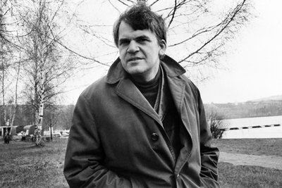Письменник Мілан Кундера у 1973 році Письменник Мілан Кундера у 1973 році