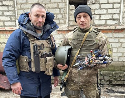 "Дрон вихідного дня": як волонтери в Одесі перетворили дозвілля на допомогу війську "Дрон вихідного дня": як волонтери в Одесі перетворили дозвілля на допомогу війську