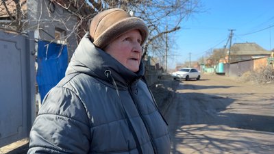 "Життя триває, що ти зробиш". Як живуть мешканці В. Чернеччини на Сумщині під постійними ударами "Життя триває, що ти зробиш". Як живуть мешканці В. Чернеччини на Сумщині під постійними ударами