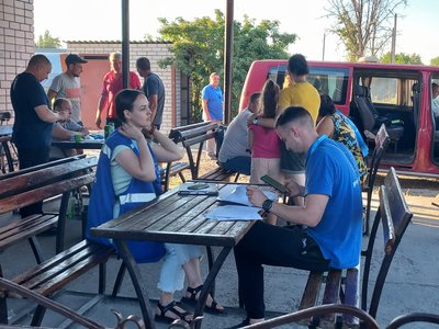 "Сильний удар, з вікна побачив дим". Атака по Новомосковську: що відбувається на місці подій та що розповідають свідки "Сильний удар, з вікна побачив дим". Атака по Новомосковську: що відбувається на місці подій та що розповідають свідки