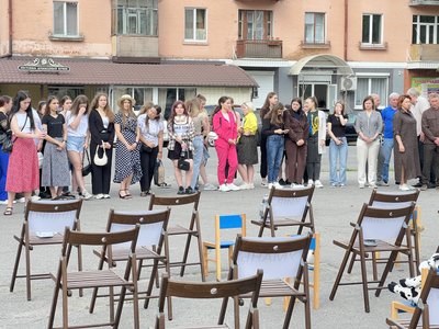"Знаю дітей, яких вбила Росія": як у Полтаві вшанували загиблих внаслідок збройної агресії РФ "Знаю дітей, яких вбила Росія": як у Полтаві вшанували загиблих внаслідок збройної агресії РФ