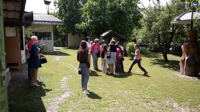 На Вінниччині для родин захисників провели екскурсію у садибі "Подільська родина"