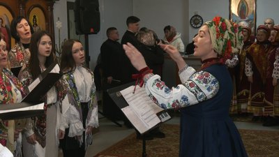 Благодійний фестиваль колядок та щедрівок провели у Рівному Благодійний фестиваль колядок та щедрівок провели у Рівному