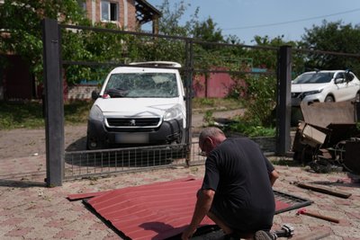 У Слов’янську внаслідок денного обстрілу поранені двоє людей У Слов’янську внаслідок денного обстрілу поранені двоє людей