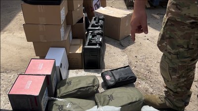З Чикаго — на фронт. Американські волонтери привезли на Схід України допомогу для військових З Чикаго — на фронт. Американські волонтери привезли на Схід України допомогу для військових