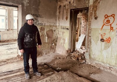 15 років стояло пусткою: в Черкасах облаштовують житло для переселенців 15 років стояло пусткою: в Черкасах облаштовують житло для переселенців