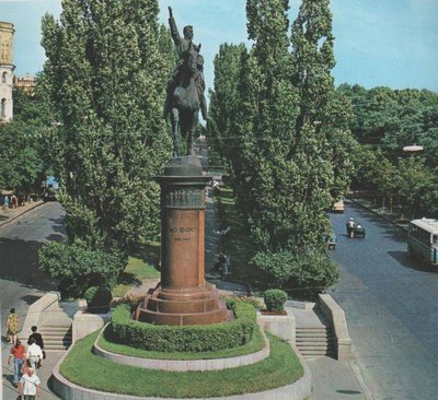 щорс пам'ятник щорс пам'ятник