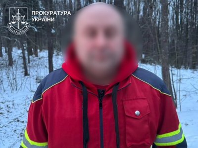 Маскувалися під швидку: на Буковині затримали чоловіка за спробу незаконно переправити людей до Румунії Маскувалися під швидку: на Буковині затримали чоловіка за спробу незаконно переправити людей до Румунії