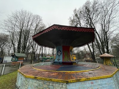 "Півник" і Ко: яким було містечко атракціонів у рівненському парку "Півник" і Ко: яким було містечко атракціонів у рівненському парку
