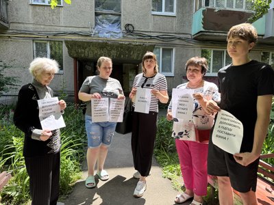 Влада Полтави та фонд "GEM" відмовилися встановлювати вікна після обстрілу на провулку Токарному,7 Влада Полтави та фонд "GEM" відмовилися встановлювати вікна після обстрілу на провулку Токарному,7