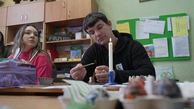 У Вінниці для оборонців провели майстер-клас з писанкарства У Вінниці для оборонців провели майстер-клас з писанкарства