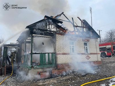 У Мерефі на Харківщині загинула жінка під час пожежі у приватному будинку У Мерефі на Харківщині загинула жінка під час пожежі у приватному будинку