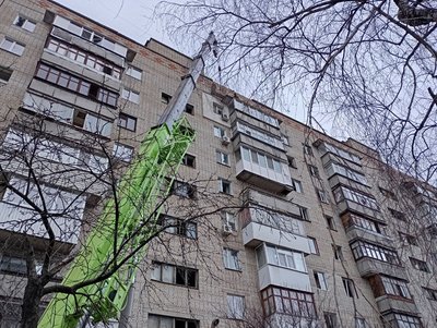 Ракетний удар по Сумах вдень 24 березня: є поранені люди Ракетний удар по Сумах вдень 24 березня: є поранені люди