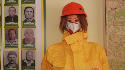 Серед експонатів – спецодяг ліквідаторів: у Кропивницькому оновили музей "Дзвони Чорнобиля" Серед експонатів – спецодяг ліквідаторів: у Кропивницькому оновили музей "Дзвони Чорнобиля"