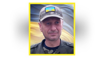 На Чернігівщині попрощалися з Володимиром Гуріновим, Євгеном Лалуком, Олександром Пиркалом та Анатолієм Кашпуром На Чернігівщині попрощалися з Володимиром Гуріновим, Євгеном Лалуком, Олександром Пиркалом та Анатолієм Кашпуром