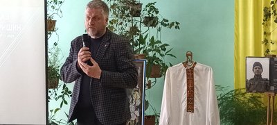 Ярослав Кондришин, СУМ, вишиті картини, технічний коледж Ярослав Кондришин, СУМ, вишиті картини, технічний коледж