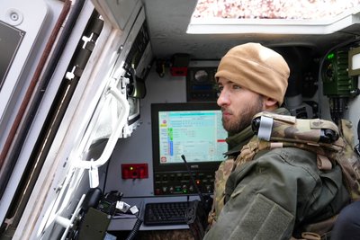 Володимир командир гармати САУ "ZUZANA-2" Донецька область Володимир командир гармати САУ "ZUZANA-2" Донецька область