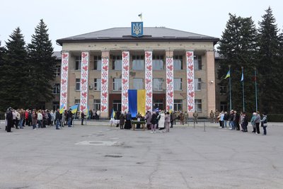 прощання громадии