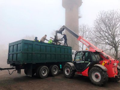 Кіровоградщина передала протитанкові "їжаки" для захисту Донеччини