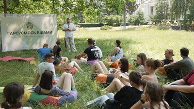 "Гартуємось віками": на Вінниччині запрацював табір для молоді "Гартуємось віками": на Вінниччині запрацював табір для молоді